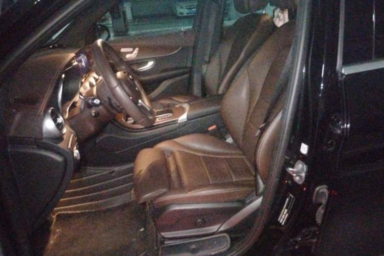 Used Mercedes-Benz GLC 2022 Second Facelift GLC 260 L 4MATIC Luxury Edition Left Front Seat