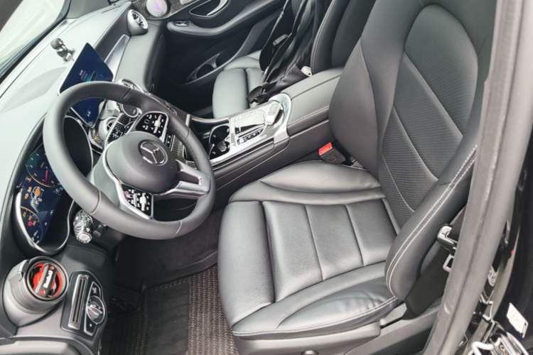 Used Mercedes-Benz GLC 2022 Refreshed GLC 300 L 4MATIC Dynamic Edition Prestige Version Left Front Seat