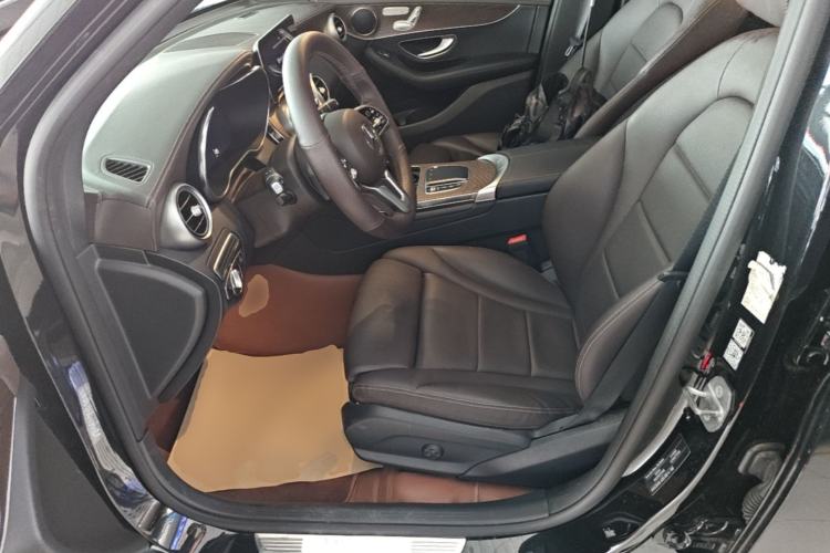 Used Mercedes-Benz GLC 2022 Refreshed GLC 300 L 4MATIC Dynamic Edition Prestige Version Left Front Seat