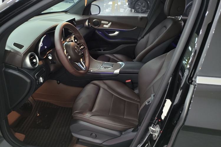 Used Mercedes-Benz GLC 2022 Refreshed GLC 300 L 4MATIC Dynamic Edition Prestige Version Left Front Seat