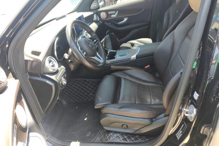 Used Mercedes-Benz GLC 2022 Refreshed GLC 300 L 4MATIC Dynamic Edition Prestige Version Left Front Seat