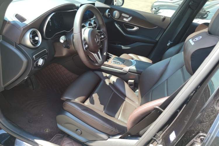 Used Mercedes-Benz GLC 2022 GLC 300 L 4MATIC Luxury Model Left Front Seat