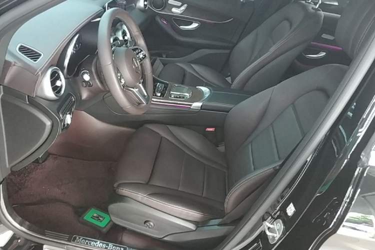 Used Mercedes-Benz GLC 2022 Refreshed GLC 300 L 4MATIC Dynamic Edition Prestige Version Left Front Seat