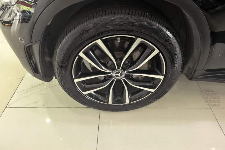 Used Mercedes-Benz GLC 2022 Refreshed GLC 300 L 4MATIC Dynamic Edition Left Front Wheel Hub