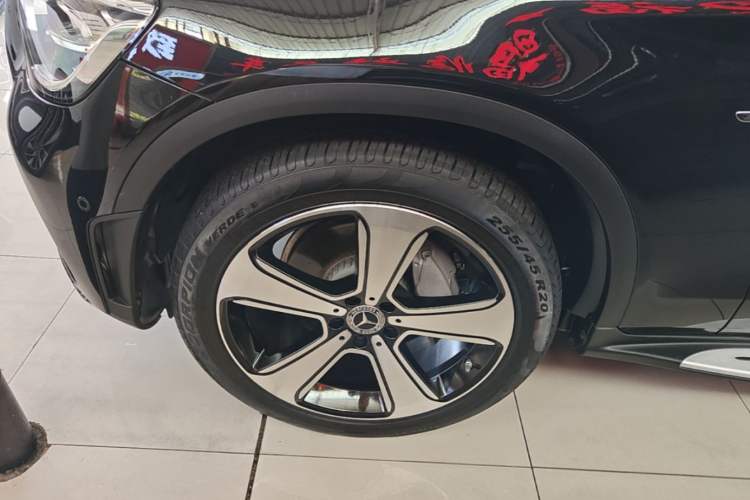 Used Mercedes-Benz GLC 2022 Refreshed GLC 300 L 4MATIC Dynamic Edition Prestige Version Left Front Wheel Hub