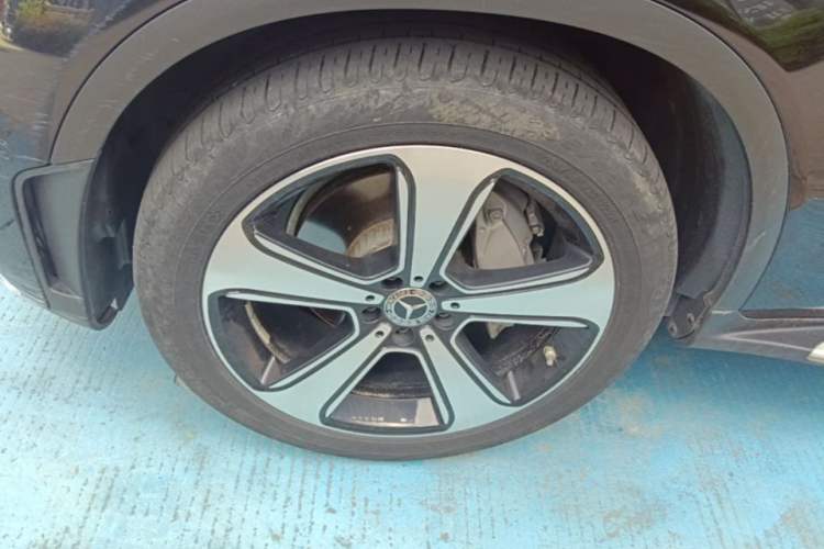 Used Mercedes-Benz GLC 2022 Refreshed GLC 300 L 4MATIC Dynamic Edition Prestige Version Left Front Wheel Hub