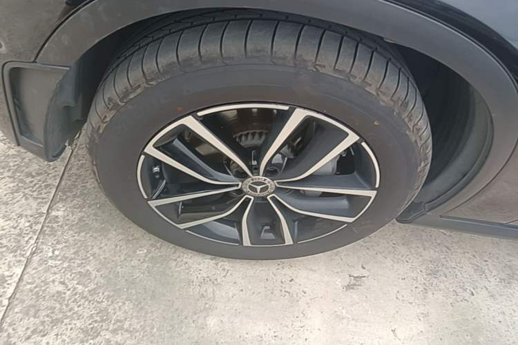 Used Mercedes-Benz GLC 2022 GLC 260 L 4MATIC Luxury Model Left Front Wheel Hub