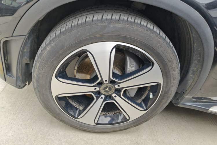 Used Mercedes-Benz GLC 2022 Refreshed GLC 300 L 4MATIC Dynamic Edition Prestige Version Left Front Wheel Hub