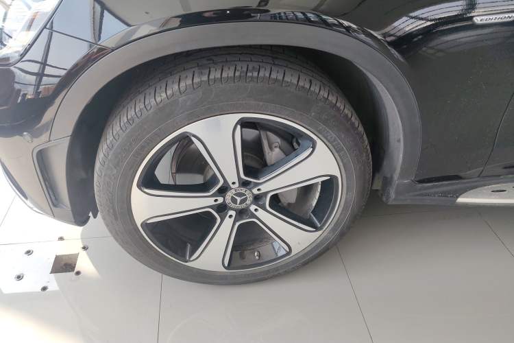Used Mercedes-Benz GLC 2022 Refreshed GLC 300 L 4MATIC Dynamic Edition Prestige Version Left Front Wheel Hub