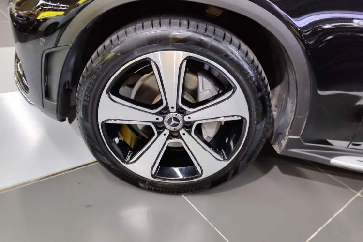 Used Mercedes-Benz GLC 2022 GLC 300 L 4MATIC Dynamic Edition Prestige Model Left Front Wheel Hub