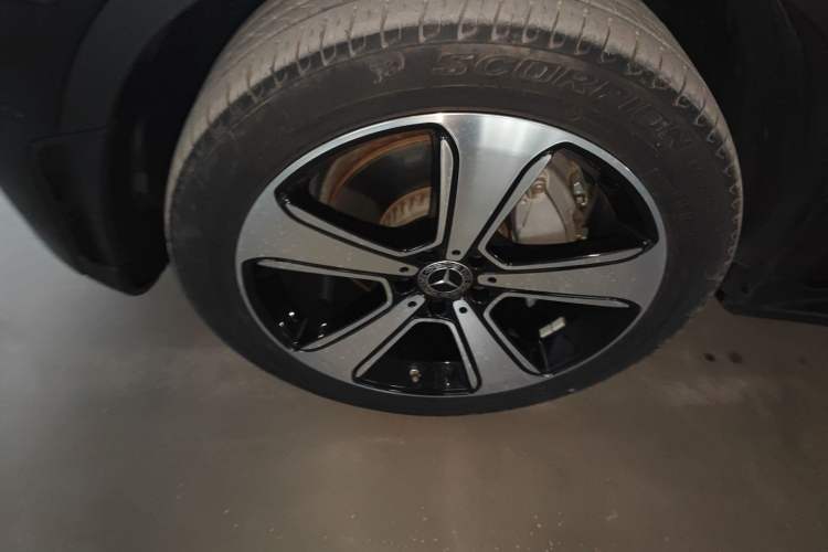 Used Mercedes-Benz GLC 2022 Refreshed GLC 300 L 4MATIC Dynamic Edition Prestige Version Left Front Wheel Hub