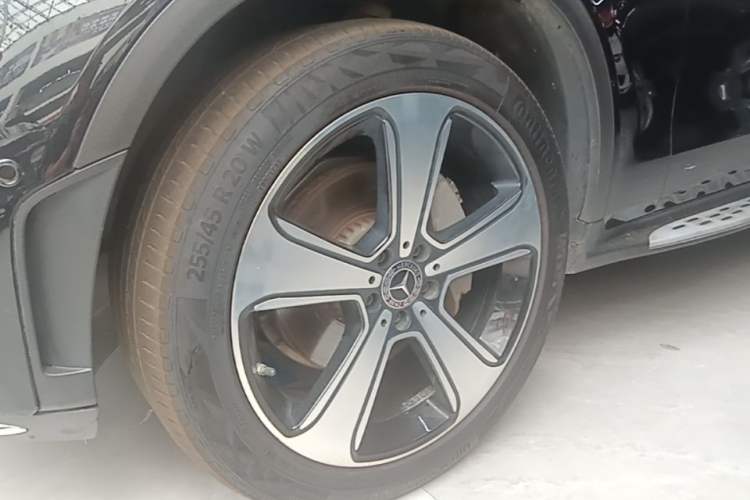 Used Mercedes-Benz GLC 2022 Refreshed GLC 300 L 4MATIC Dynamic Edition Prestige Version Left Front Wheel Hub
