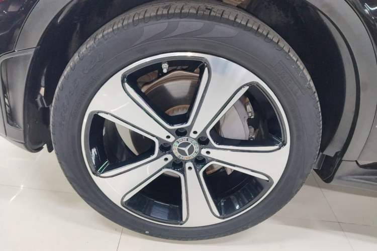 Used Mercedes-Benz GLC 2022 Refreshed GLC 300 L 4MATIC Dynamic Edition Prestige Version Left Front Wheel Hub