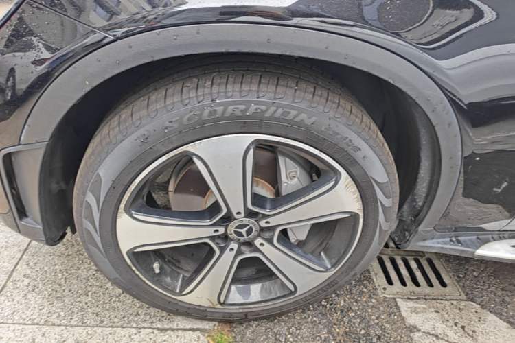 Used Mercedes-Benz GLC 2022 Refreshed GLC 300 L 4MATIC Dynamic Edition Prestige Version Left Front Wheel Hub