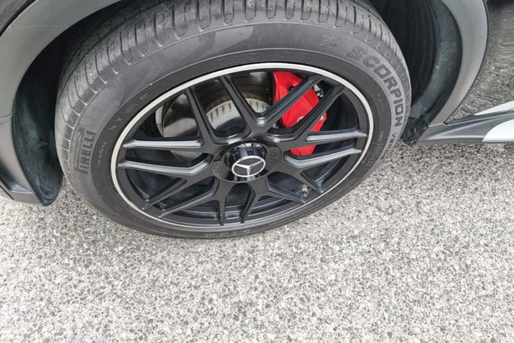 Used Mercedes-Benz GLC 2022 Refreshed GLC 300 L 4MATIC Dynamic Edition Prestige Version Left Front Wheel Hub