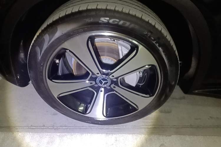 Used Mercedes-Benz GLC 2022 GLC 300 L 4MATIC Dynamic Edition Prestige Model Left Front Wheel Hub