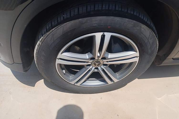 Used Mercedes-Benz GLC 2022 GLC 260 L 4MATIC Dynamic Edition Left Front Wheel Hub