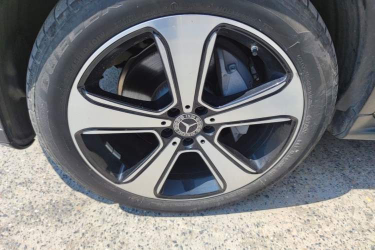 Used Mercedes-Benz GLC 2022 GLC 300 L 4MATIC Luxury Model Left Front Wheel Hub