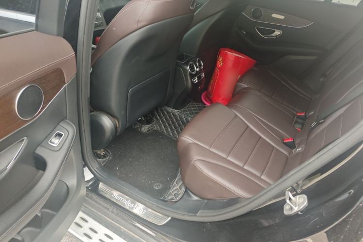 Used Mercedes-Benz GLC 2022 Refreshed GLC 300 L 4MATIC Dynamic Edition Prestige Version Left Rear Seat