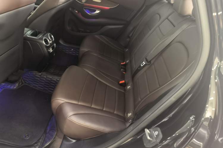 Used Mercedes-Benz GLC 2022 Refreshed GLC 300 L 4MATIC Dynamic Edition Left Rear Seat