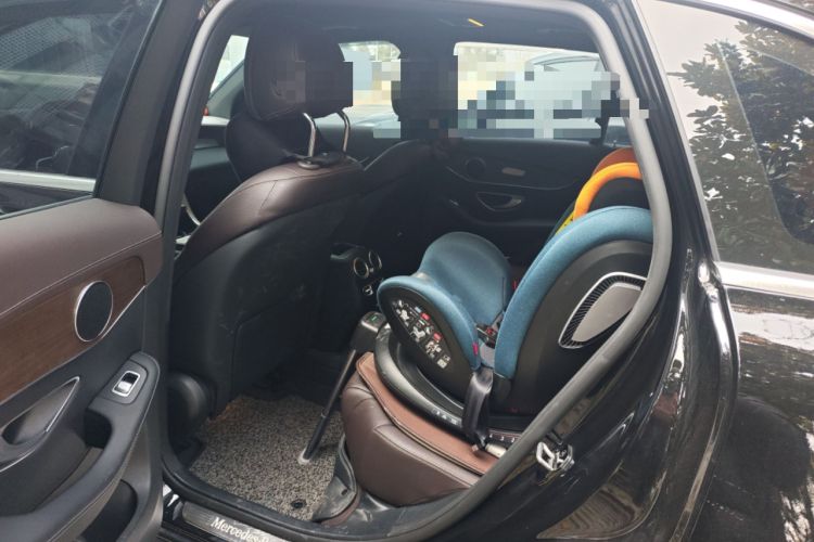 Used Mercedes-Benz GLC 2022 Second Facelift GLC 260 L 4MATIC Luxury Edition Left Rear Seat