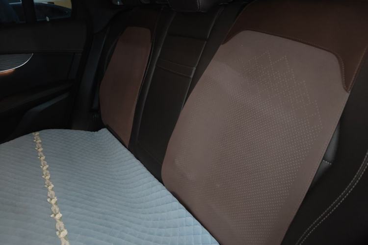 Used Mercedes-Benz GLC 2022 GLC 300 L 4MATIC Dynamic Edition Prestige Model Left Rear Seat