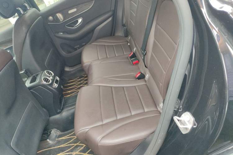 Used Mercedes-Benz GLC 2022 GLC 300 L 4MATIC Dynamic Model Left Rear Seat