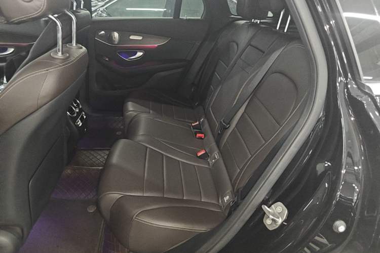 Used Mercedes-Benz GLC 2022 GLC 300 L 4MATIC Dynamic Model Left Rear Seat