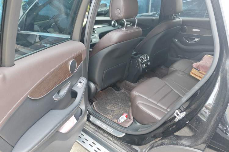 Used Mercedes-Benz GLC 2022 Refreshed GLC 300 L 4MATIC Dynamic Edition Prestige Version Left Rear Seat