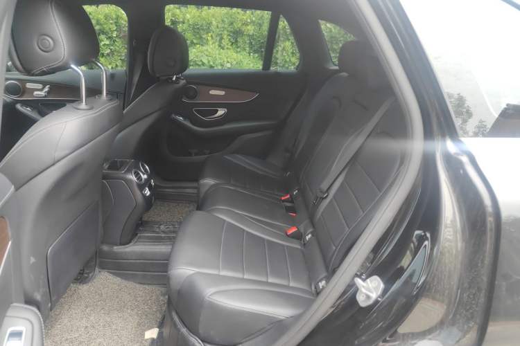 Used Mercedes-Benz GLC 2022 GLC 300 L 4MATIC Dynamic Model Left Rear Seat