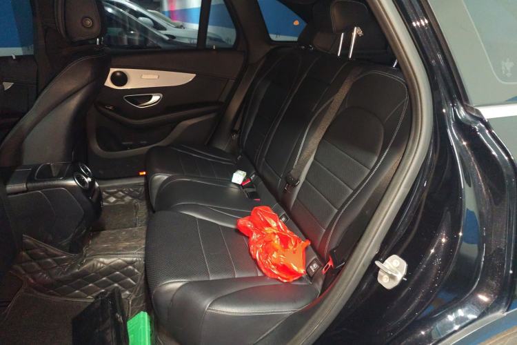 Used Mercedes-Benz GLC 2022 Refreshed GLC 260 L 4MATIC Dynamic Edition Left Rear Seat