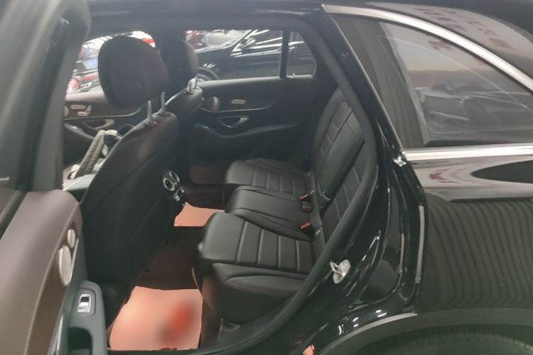 Used Mercedes-Benz GLC 2022 GLC 300 L 4MATIC Dynamic Model Left Rear Seat