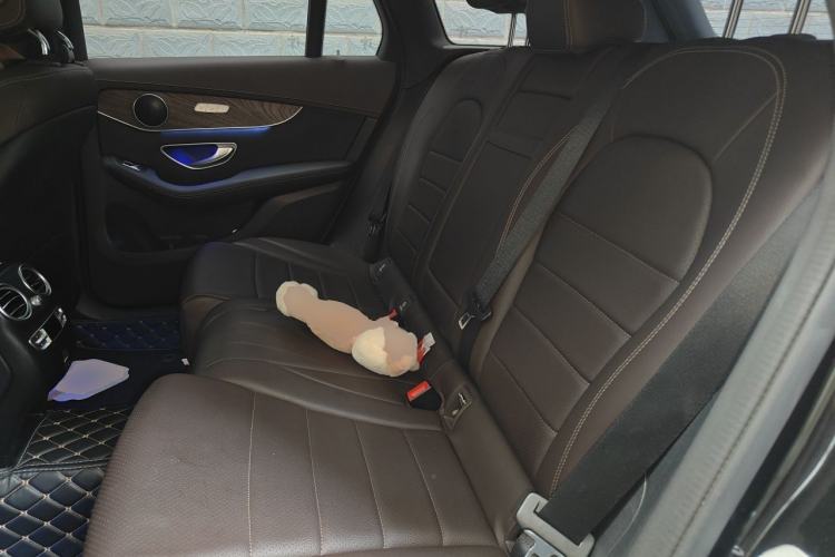 Used Mercedes-Benz GLC 2022 Refreshed GLC 300 L 4MATIC Dynamic Edition Prestige Version Left Rear Seat