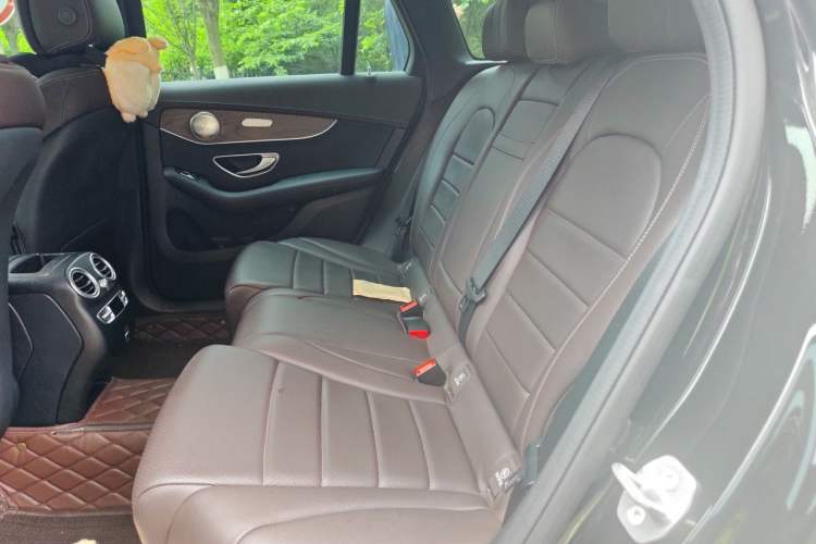 Used Mercedes-Benz GLC 2022 Second Facelift GLC 300 L 4MATIC Luxury Edition Left Rear Seat