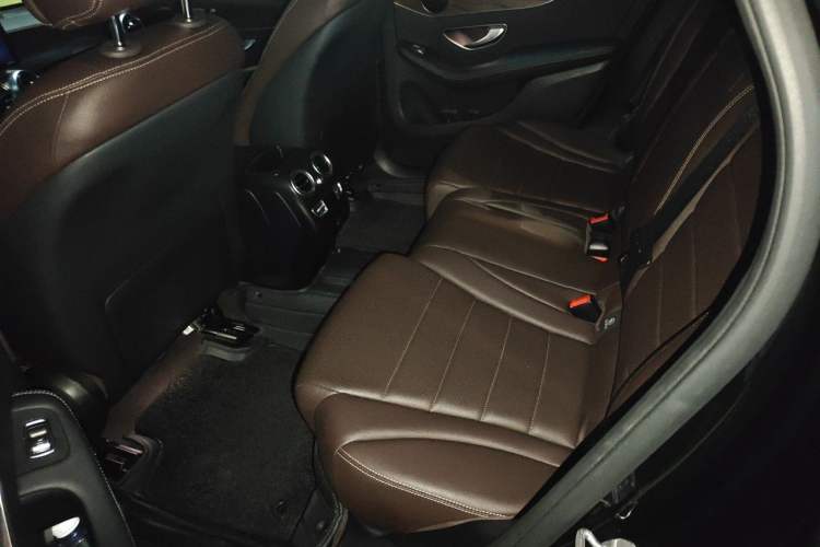 Used Mercedes-Benz GLC 2022 GLC 300 L 4MATIC Dynamic Edition Prestige Model Left Rear Seat