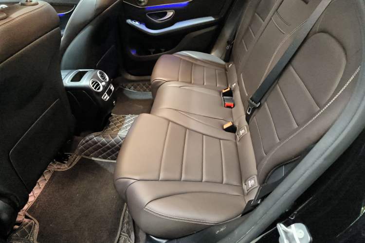 Used Mercedes-Benz GLC 2022 Second Facelift GLC 260 L 4MATIC Luxury Edition Left Rear Seat