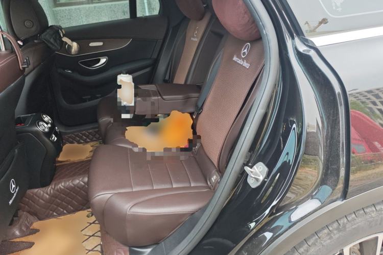 Used Mercedes-Benz GLC 2022 Facelift GLC 260 L 4MATIC Luxury Edition Left Rear Seat