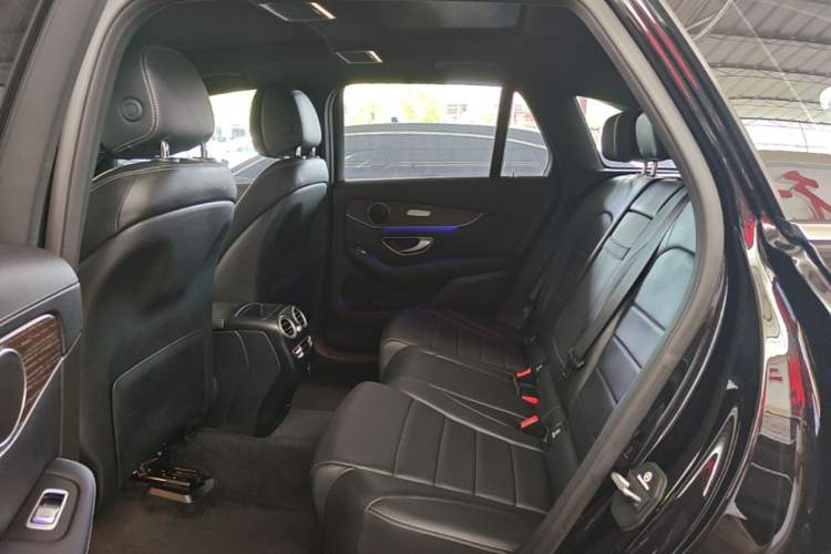 Used Mercedes-Benz GLC 2022 Refreshed GLC 300 L 4MATIC Dynamic Edition Prestige Version Left Rear Seat