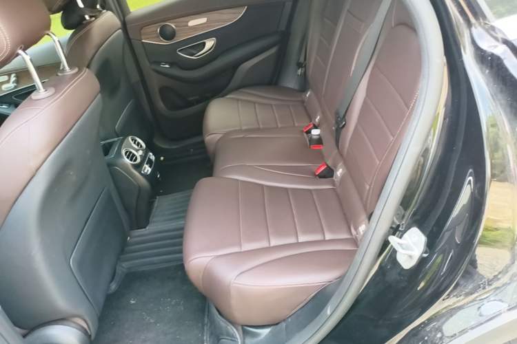 Used Mercedes-Benz GLC 2022 Facelifted GLC 300 L 4MATIC Luxury Edition Left Rear Seat