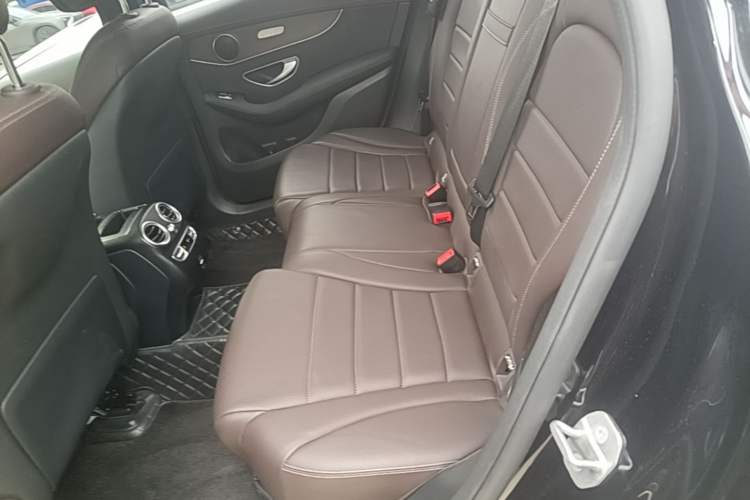Used Mercedes-Benz GLC 2022 GLC 260 L 4MATIC Luxury Model Left Rear Seat