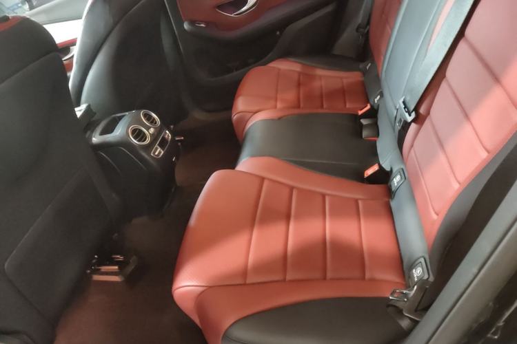 Used Mercedes-Benz GLC 2022 Facelift GLC 260 L 4MATIC Luxury Edition Left Rear Seat