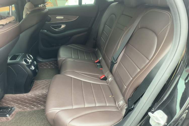 Used Mercedes-Benz GLC 2022 Refreshed GLC 300 L 4MATIC Dynamic Edition Left Rear Seat