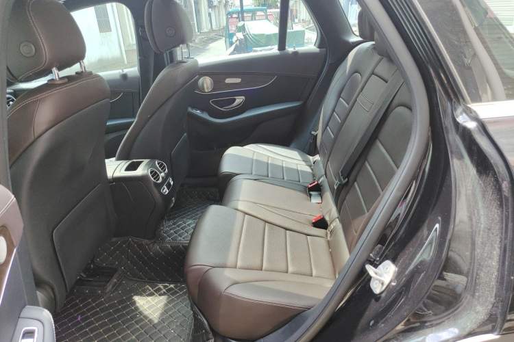Used Mercedes-Benz GLC 2022 GLC 300 L 4MATIC Dynamic Model Left Rear Seat