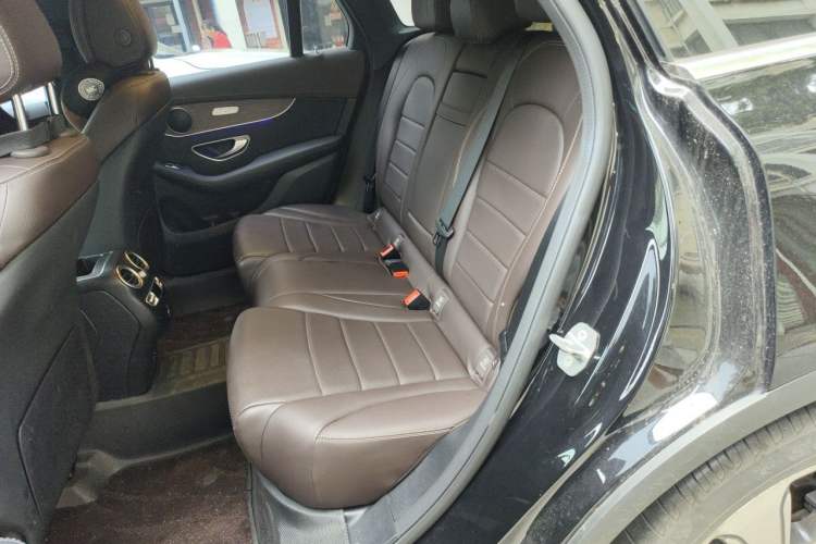 Used Mercedes-Benz GLC 2022 Refreshed GLC 300 L 4MATIC Dynamic Edition Prestige Version Left Rear Seat