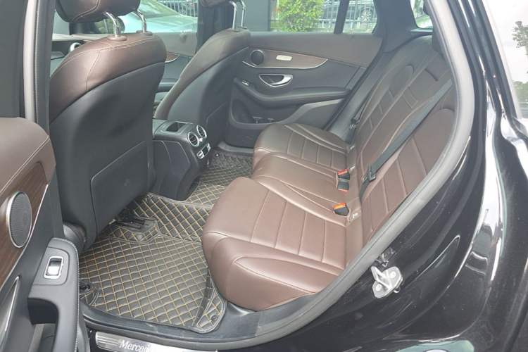 Used Mercedes-Benz GLC 2022 GLC 260 L 4MATIC Luxury Model Left Rear Seat