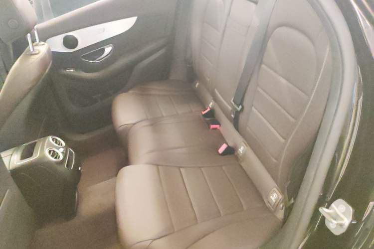 Used Mercedes-Benz GLC 2022 Refreshed GLC 260 L 4MATIC Dynamic Edition Left Rear Seat