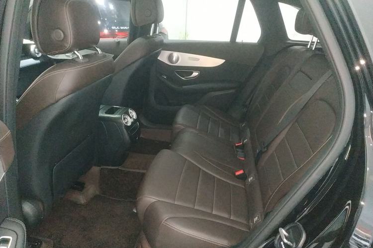 Used Mercedes-Benz GLC 2022 Refreshed GLC 260 L 4MATIC Dynamic Edition Left Rear Seat