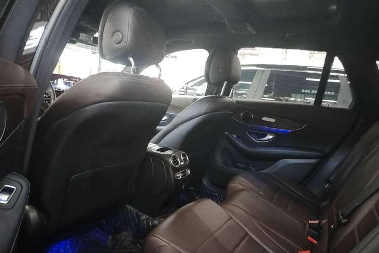 Used Mercedes-Benz GLC 2022 Facelift GLC 300 L 4MATIC Luxury Edition Left Rear Seat