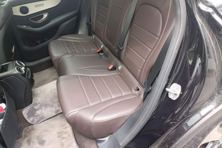 Used Mercedes-Benz GLC 2022 Refreshed GLC 260 L 4MATIC Dynamic Edition Left Rear Seat