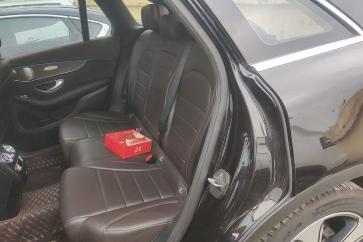 Used Mercedes-Benz GLC 2022 GLC 300 L 4MATIC Dynamic Model Left Rear Seat